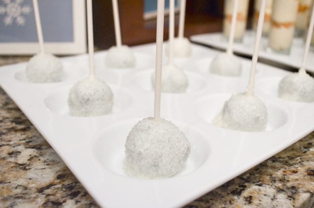 White Christmas Party Ideas Oreo Balls https://fantabulosity.com