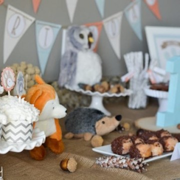 Woodland Friends First Birthday Party Dessert Table - https://fantabulosity.com