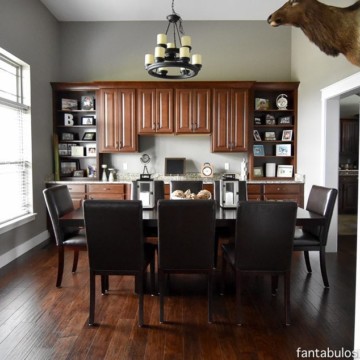 Craftsman Style Home Tour - The Dining Room and Foyer. Part 13 of this home tour! https://fantabulosity.com