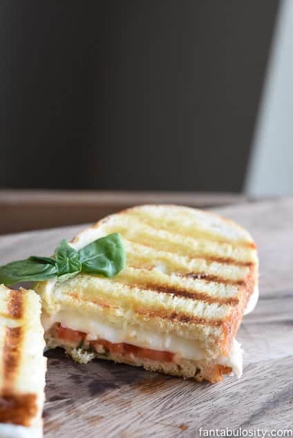 Caprese Grilled Cheese - An adult grilled cheese ! {Serve with Chili too} https://fantabulosity.com