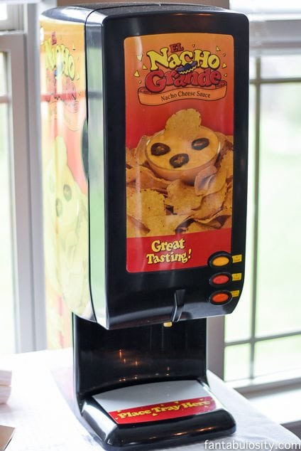 Nacho cheese machine