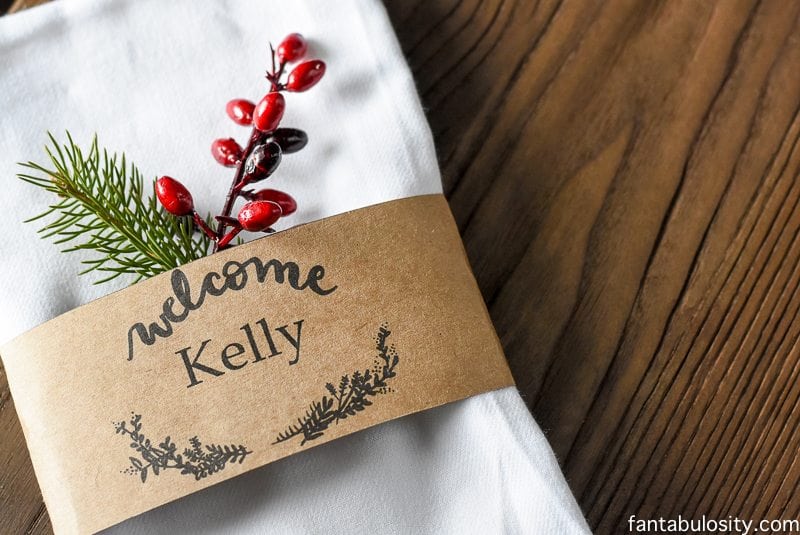 So CUTE! DIY Holiday Place Card FREE customizable printable!