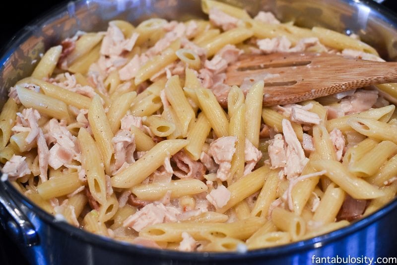 My husband said that I HAVE to make this again. It's so easy, so SURE! BBQ Chicken Pasta Recipe