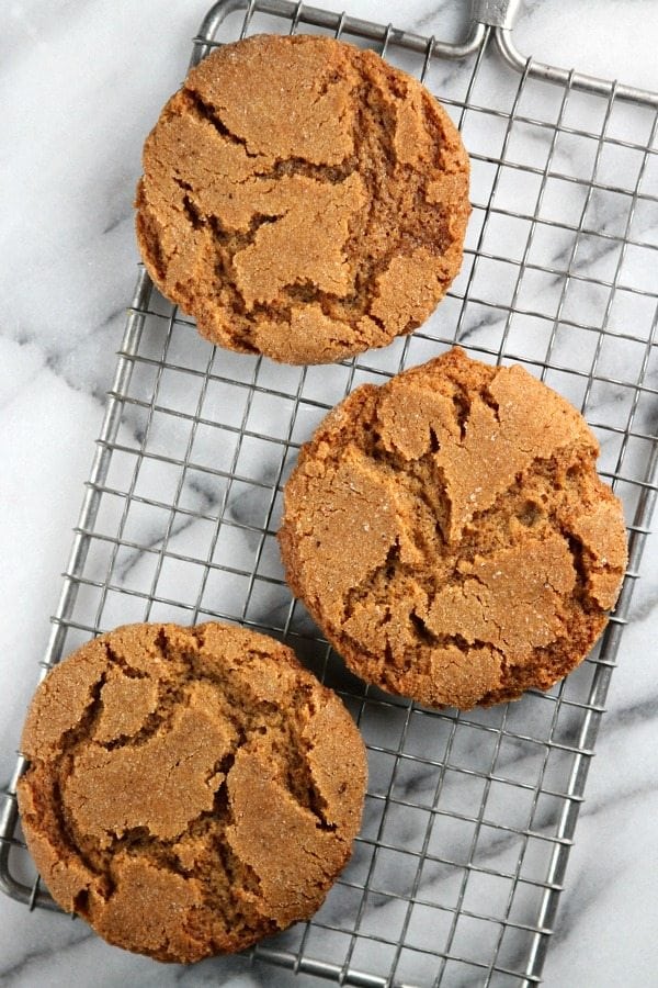Crispy Molasses Cookies Recipe