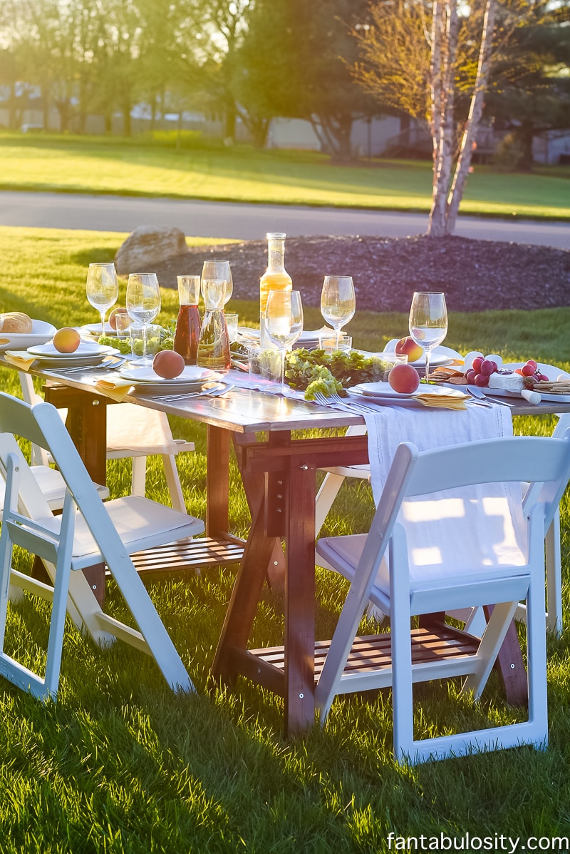 Pop Up Backyard Dinner Party: Entertaining Ideas, classy, easy simple, quick, fun, outside. Outdoor Party Ideas