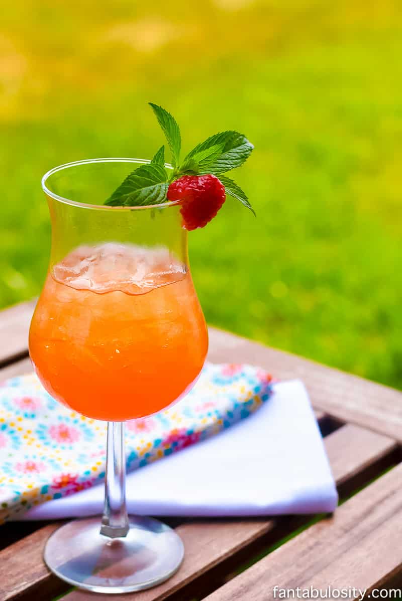 Summer Cocktails for a crowd - Summer Passionfruit Tea