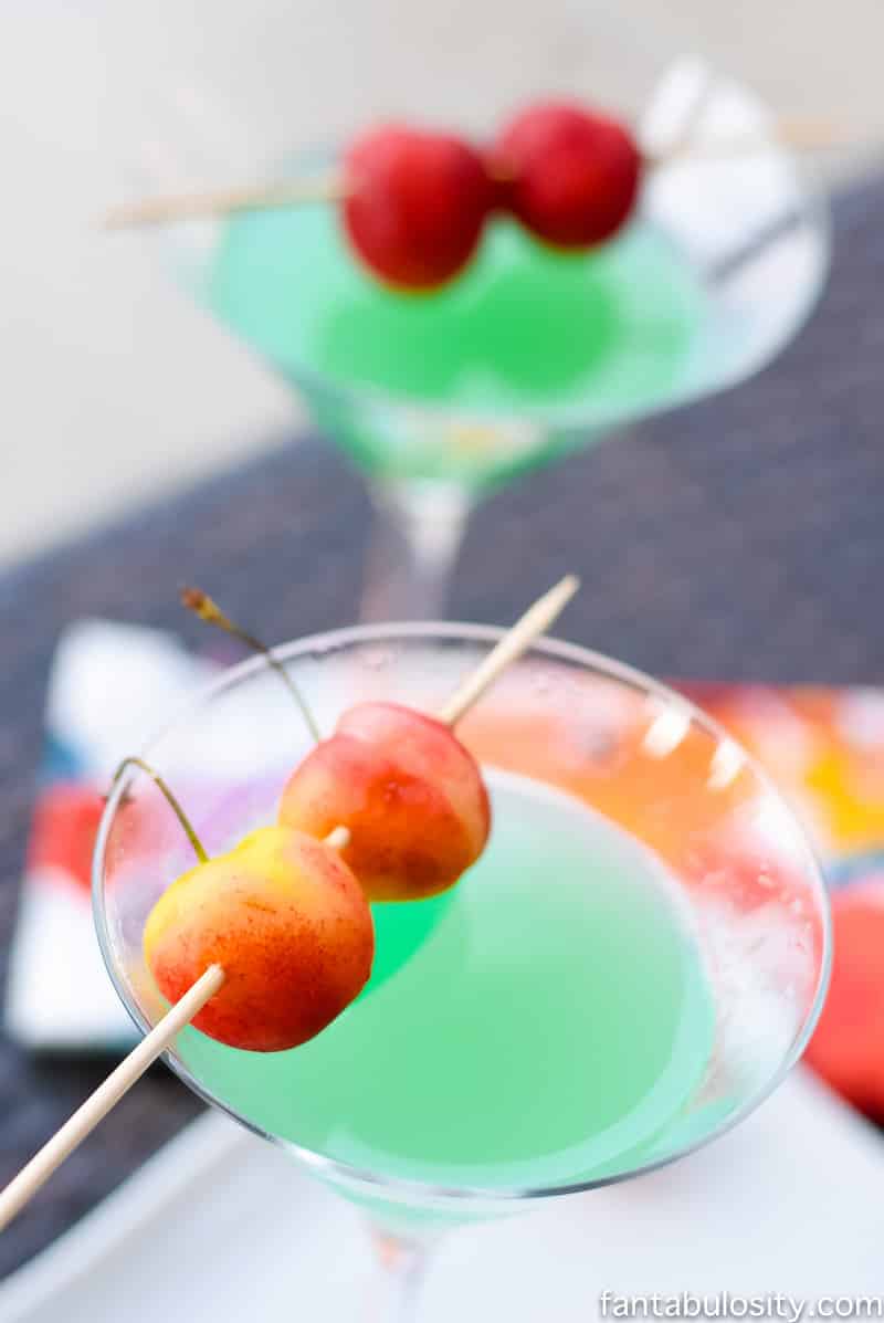 2 ingredient - Blue Beach Cocktail Recipe, perfect for a crowd!