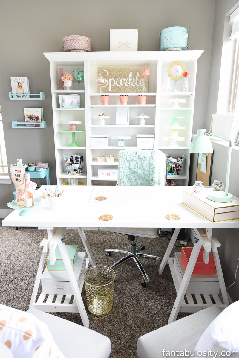 Home office desk idea : white IKEA custom