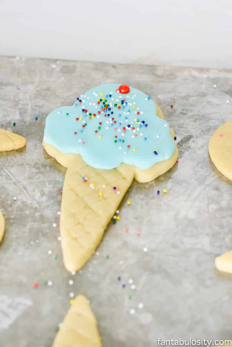 Ice cream cone sugar cookies! Using fondant instead of icing is so much easier!