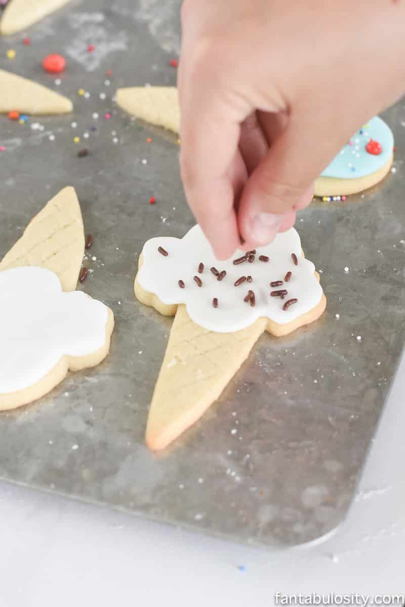 Ice cream cone sugar cookies! Using fondant instead of icing is so much easier!