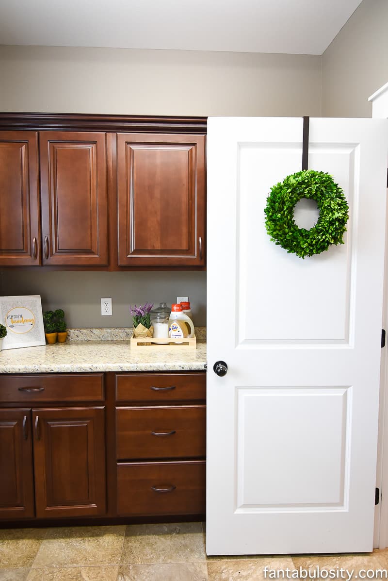 Laundry Room Countertop Decorating Ideas