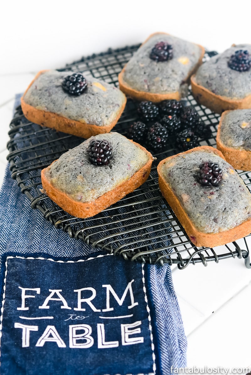 OMG. Now THIS is the banana bread I'll be making. Blackberry-Flax Banana Bread