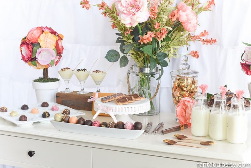 Chocolate Party and chocolate bar with Godiva Chocolate! OMG this sounds amazing. Would LOVE to go to a party like this! How easy too! fantabulosity 