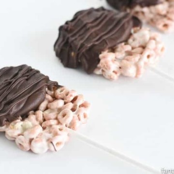 Chocolate Covered Strawberry Cereal Treats