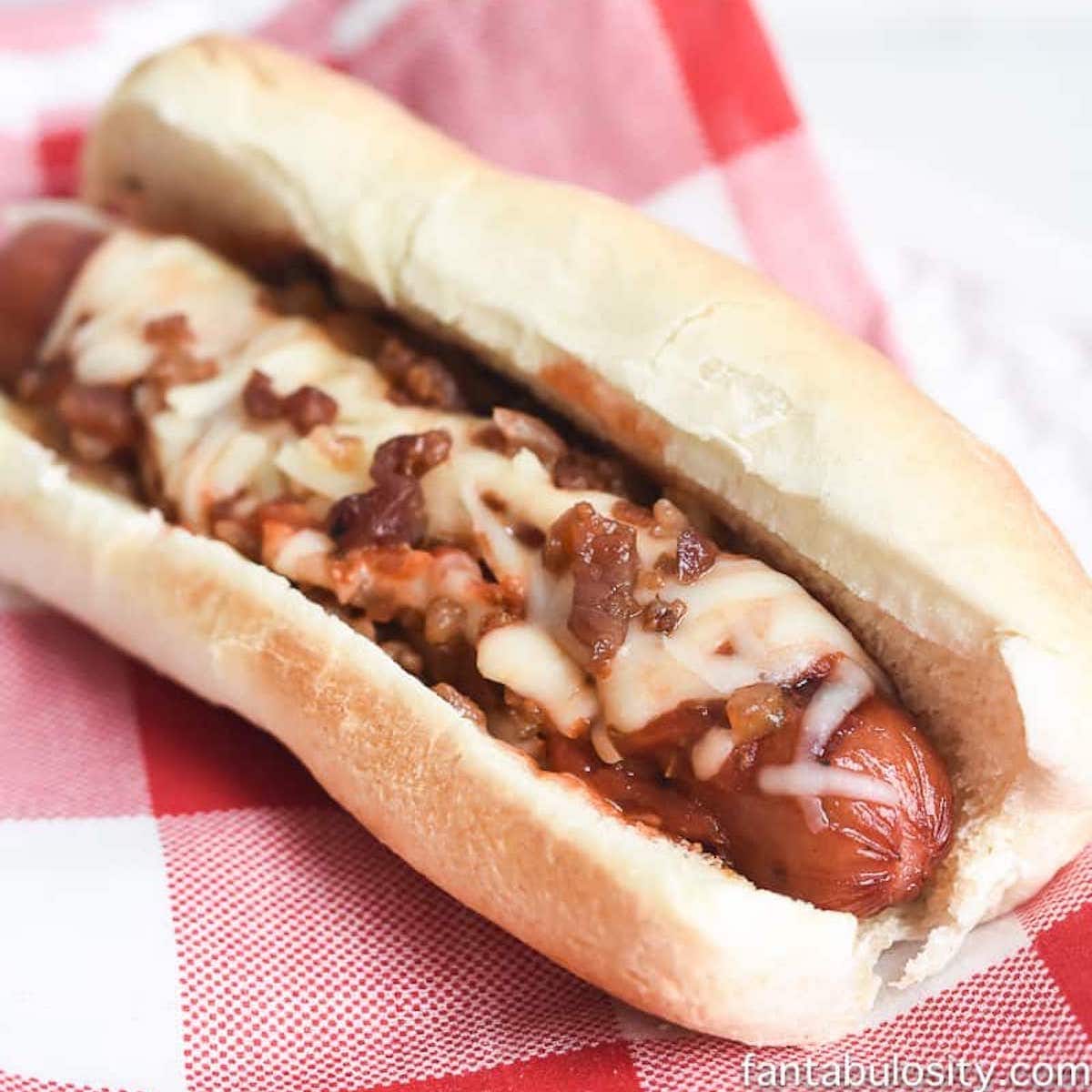 Pizza hot dog, on a bun.