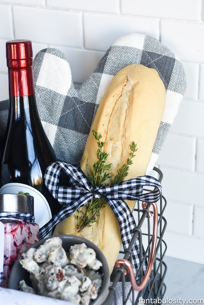 Bread Basket Hostess Gift Idea: DIY and FREE Printable!! fantabulosity