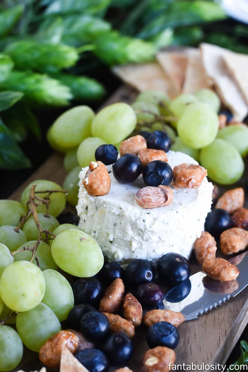 How to Make a Cheese Plate Appetizer: Ideas, presentation and display can be easy with a little trial and error! fantabulosity.com