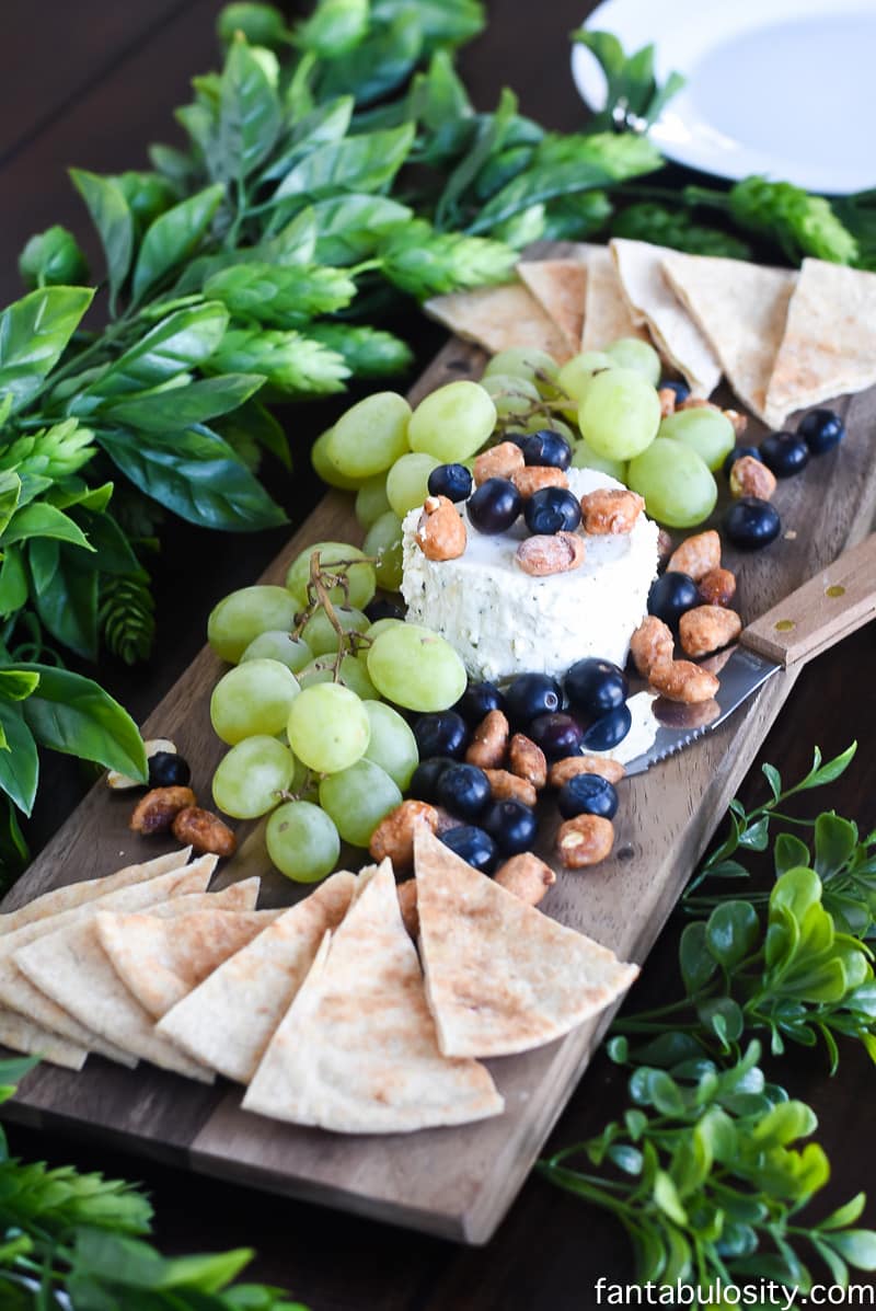 How to Make a Cheese Plate Appetizer: Ideas, presentation and display can be easy with a little trial and error! fantabulosity.com