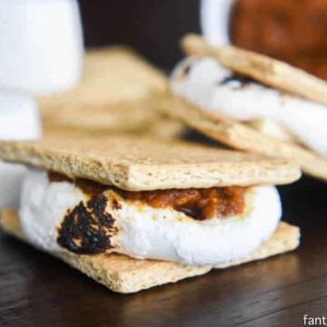 The PUMPKIN White Chocolate Smores are INCREDIBLE!