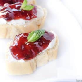 Strawberry Jalapeno Bruschetta: A quick & easy appetizer to serve for unexpected guests, or a classy dinner party!