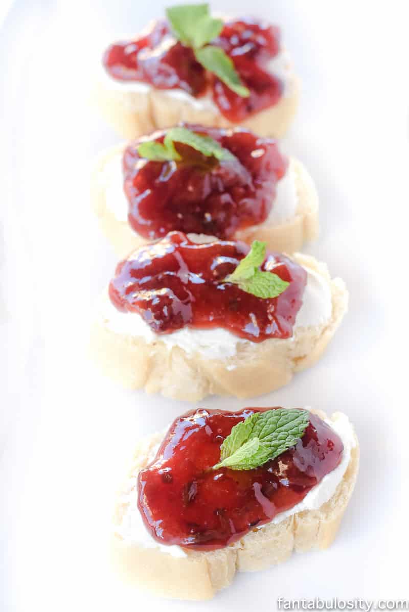 Strawberry Jalapeno Bruschetta: A quick & easy appetizer to serve for unexpected guests, or a classy dinner party!