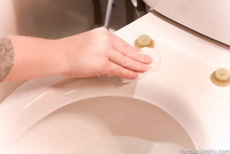 4 Sneaky Places Urine Smell Hides in your Bathroom--4 Sneaky Places Urine Smell Hides in your Bathroom