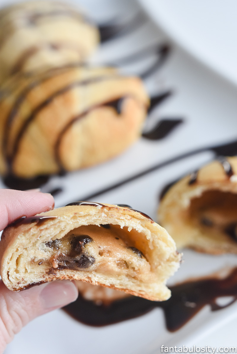2 Ingredients!!? Holy cow these look amazing! Cookie Dough Crescent Bites Recipe