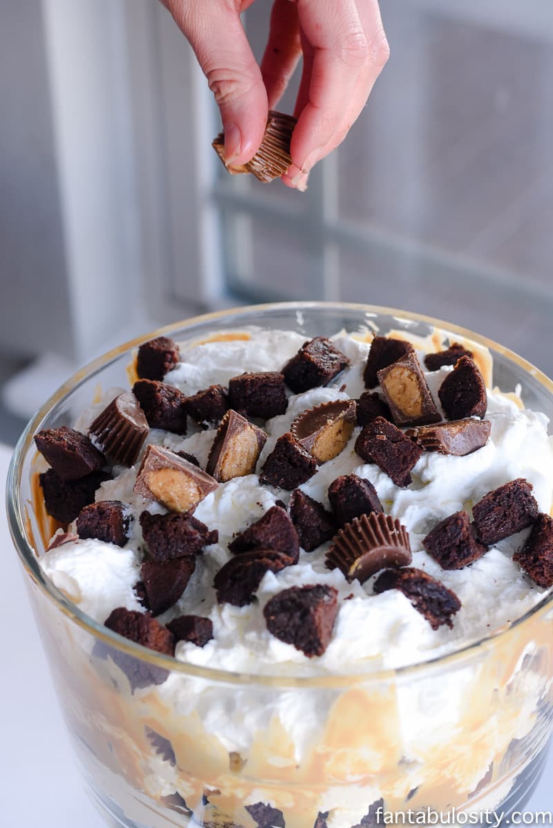 Easy No Bake Dessert- Brownie Peanut Butter Cup Cheesecake Trifle