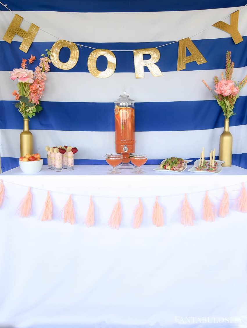 LOVING the colors of this summer soiree! Navy coral and gold. So classy and elegant!