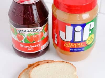 How to make a peanut butter and jelly sandwich