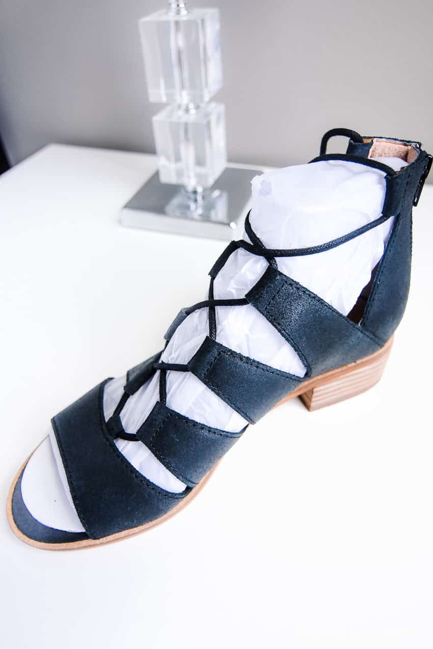 Black Lucky Brand Sandals from Trunk Club August 2022 Try On video and photos