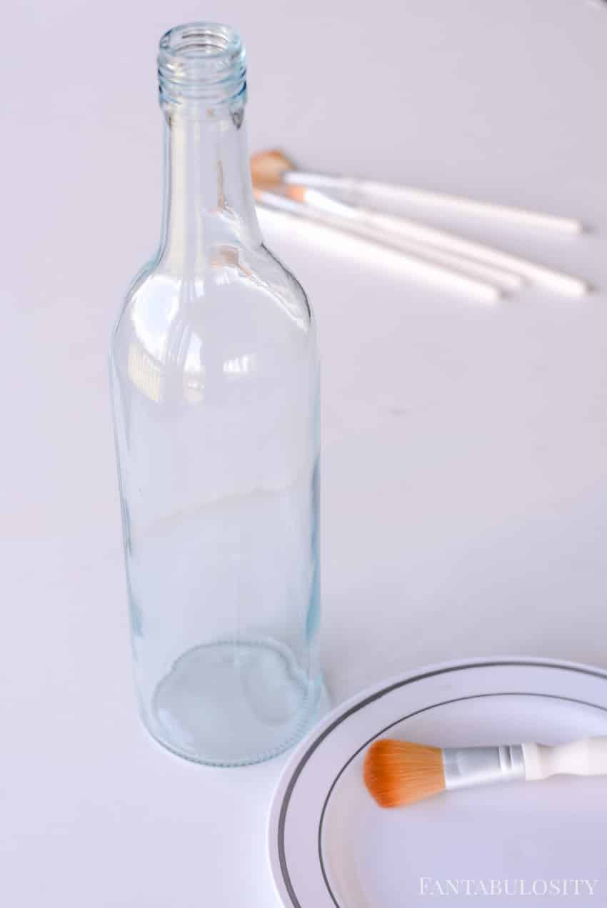 Using a wine bottle to make a vase for a party display or centerpiece - wine bottle crafts