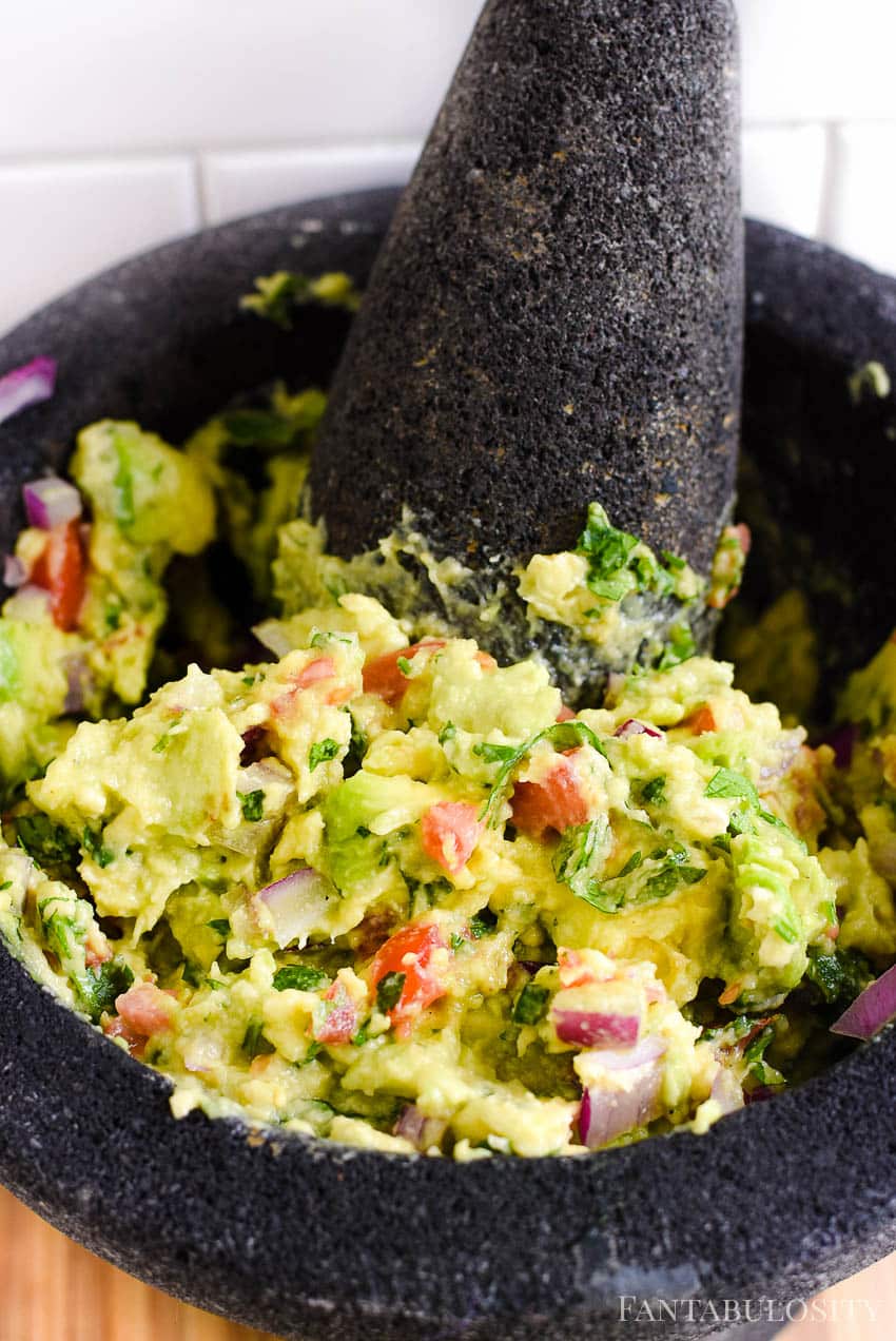 In seconds you have fresh guacamole to eat or serve!