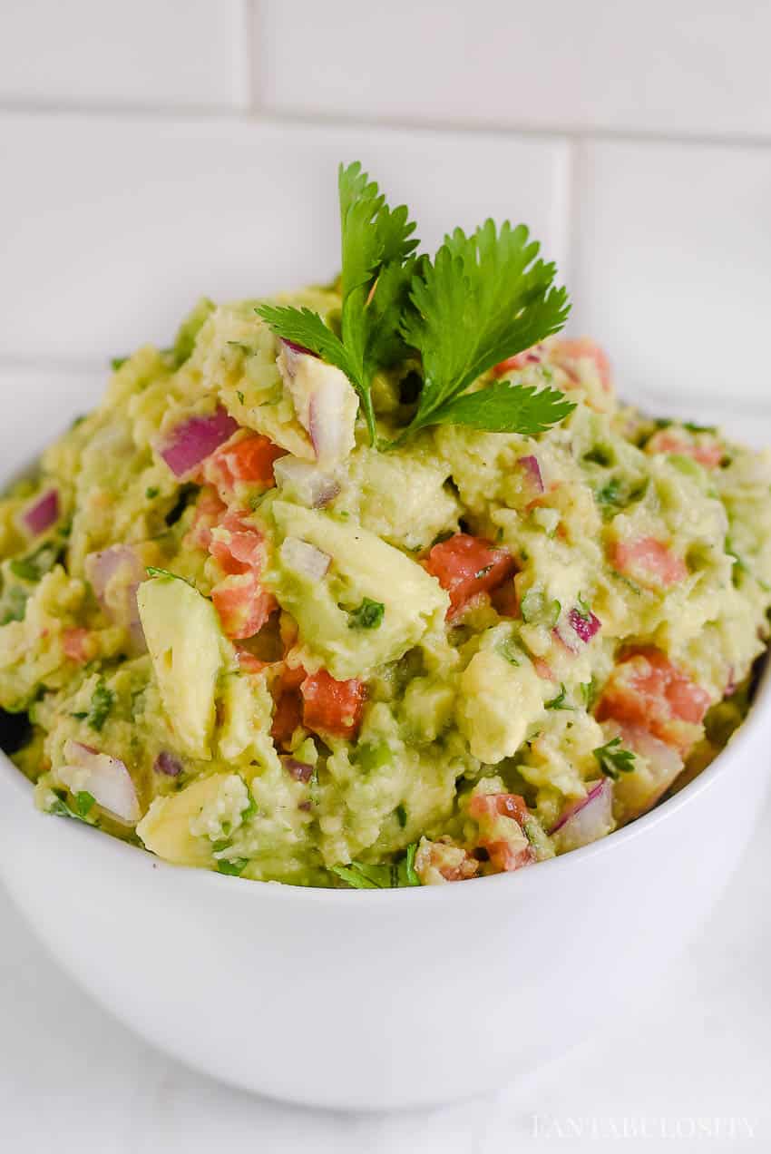 Guacamole Recipe: Simple, Easy, Authentic & The BEST! - Fantabulosity