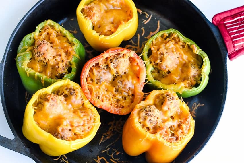 Easy Meatball Stuffed Peppers - beef meatballs, cheese, rice... it's so quick and easy!