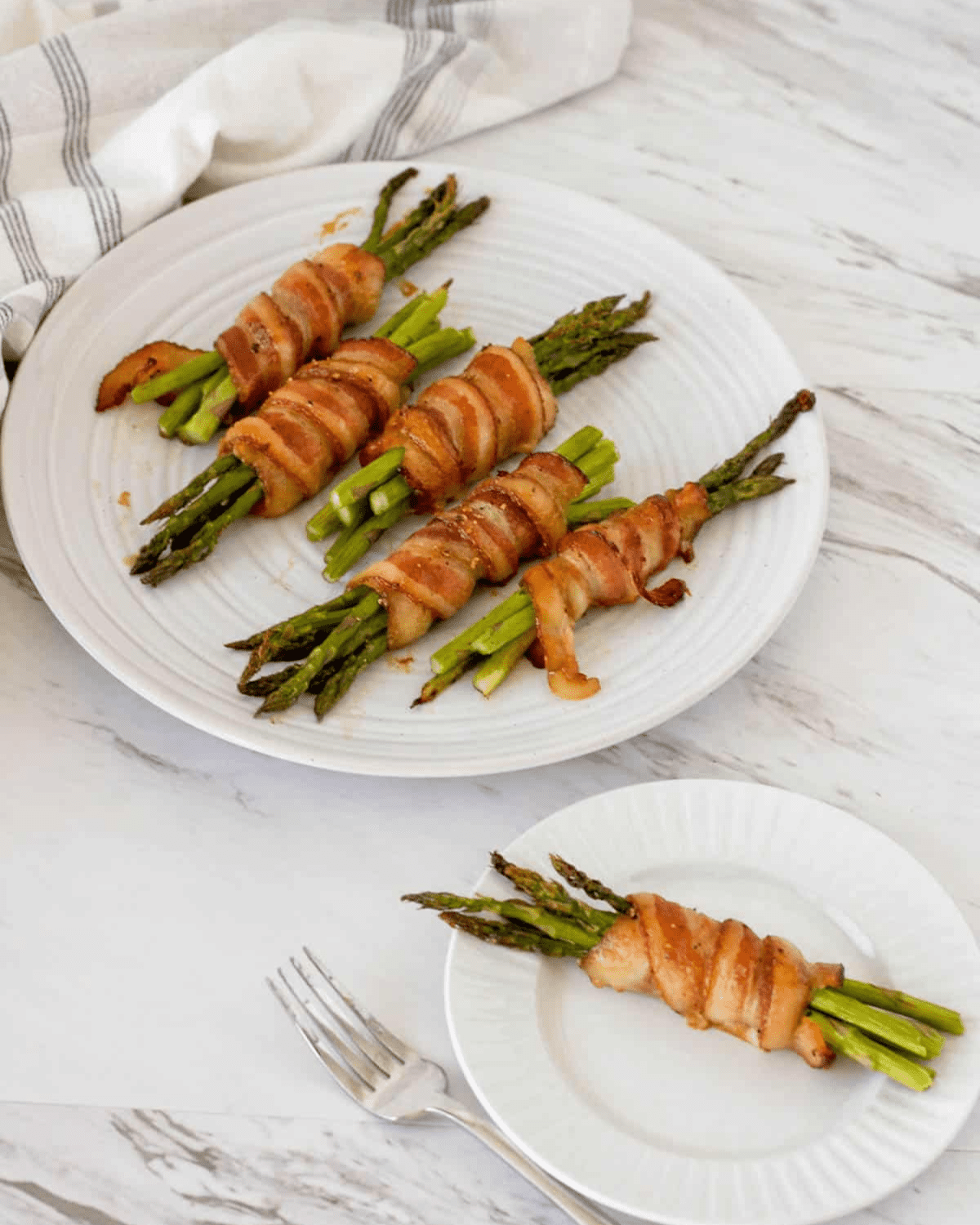 Asparagus bundles with bacon