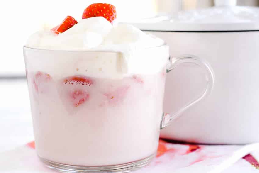 Hot Strawberries and Cream Smoothie