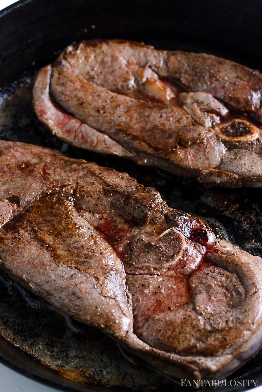 How to cook deer steaks and deer meat on the stove