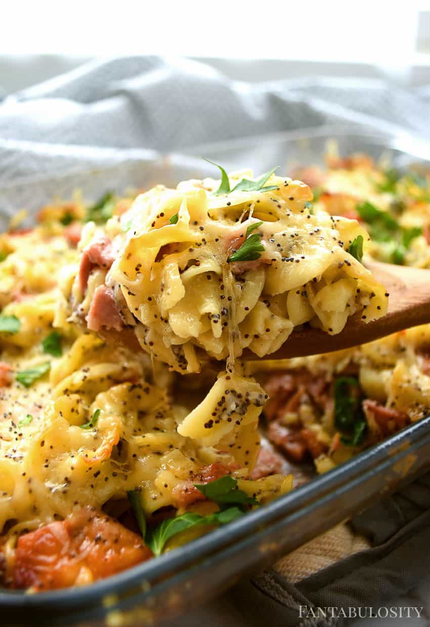 YUUUUM!!! Easy Ham Casserole with noodles and swiss cheese!