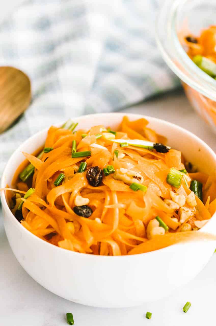 Carrot salad without mayonnaise