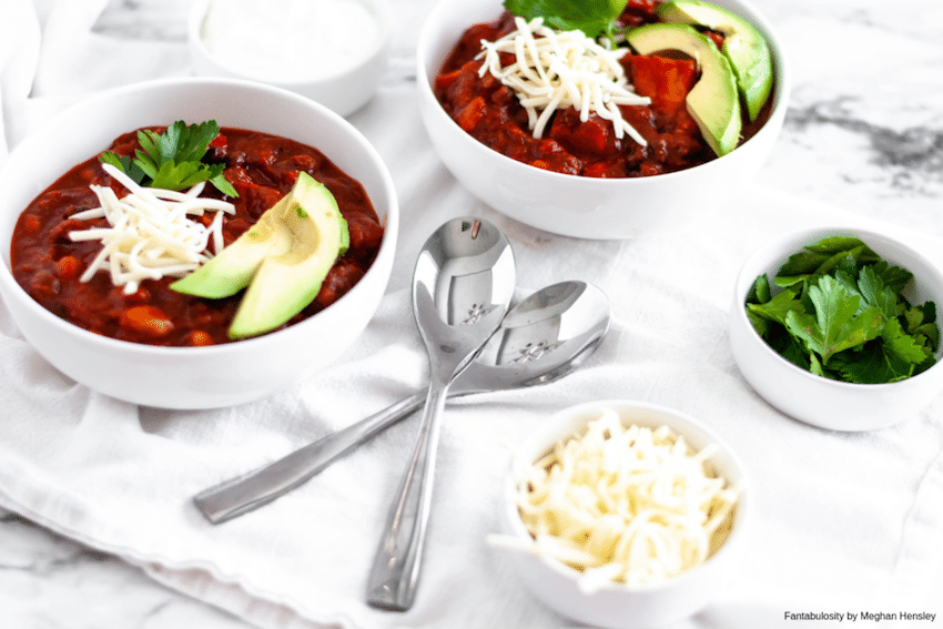 Vegetarian Chili Recipe in white bowls