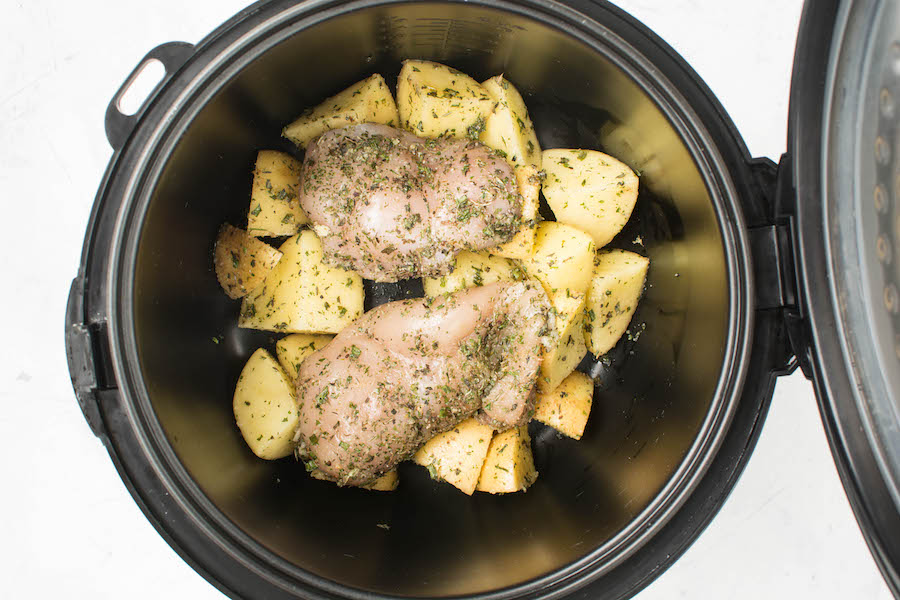 Pressure cooker frozen chicken best sale and potatoes