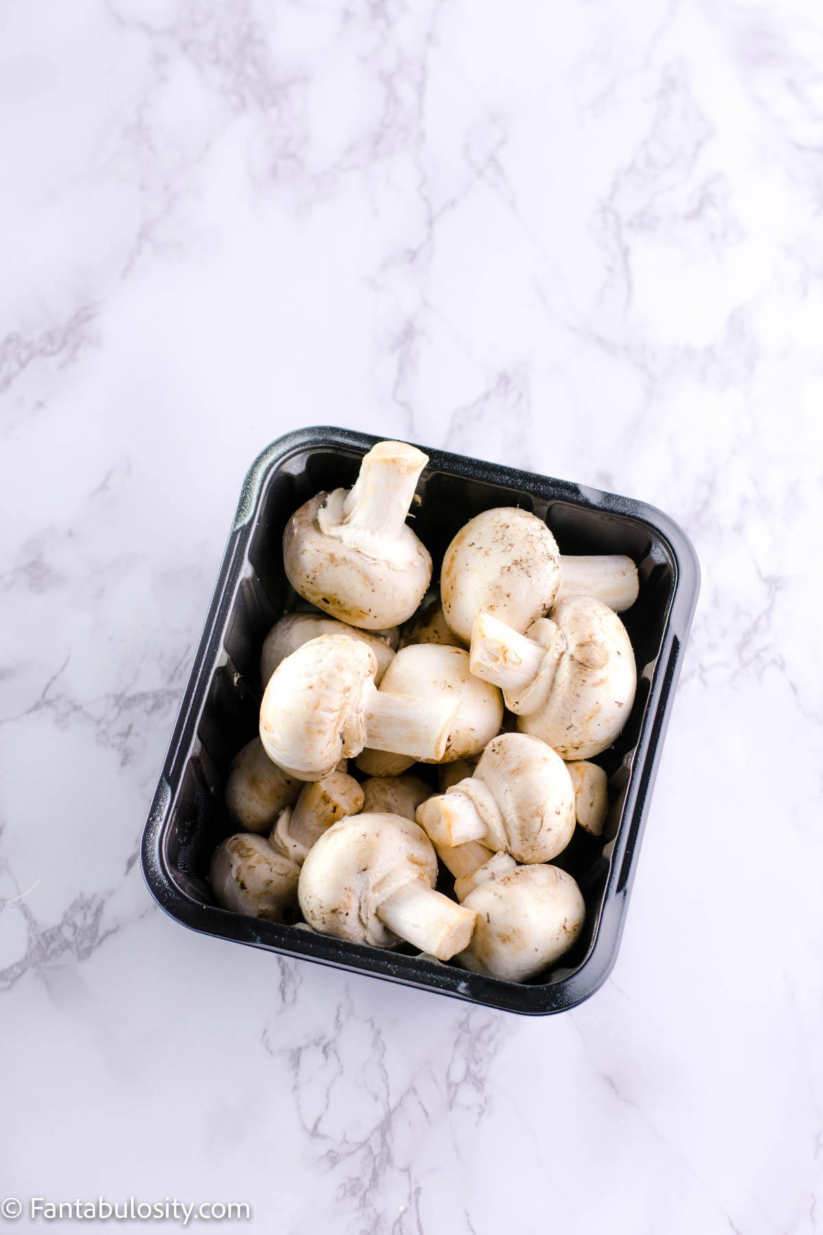 White button mushrooms for stuffing