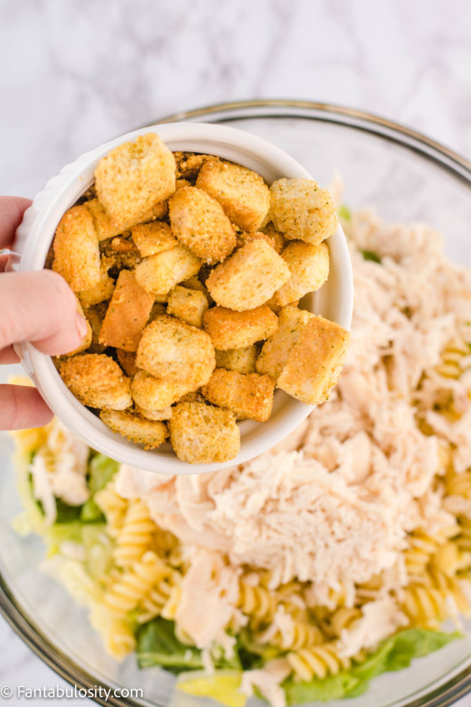 croutons pour in to pasta salad
