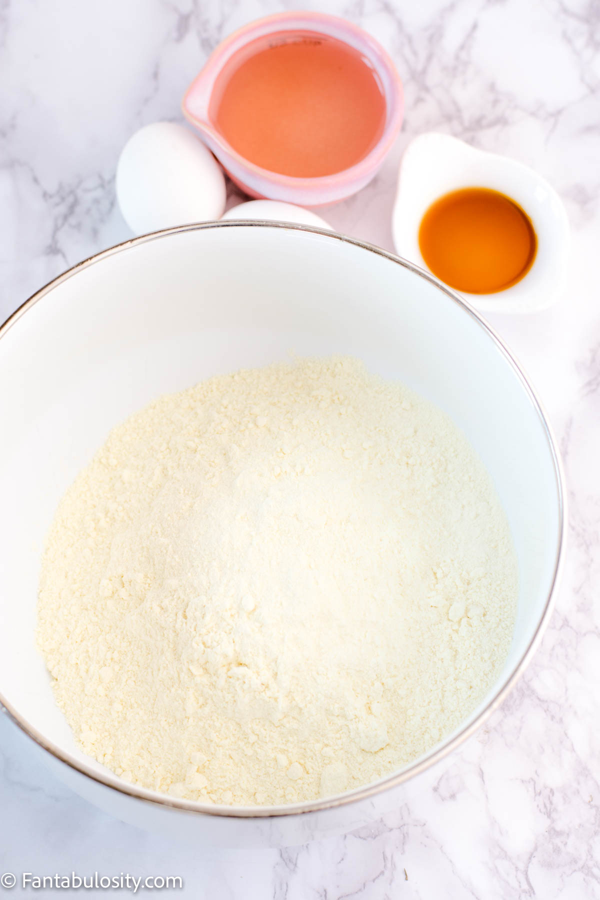 lemon cake mix in bowl