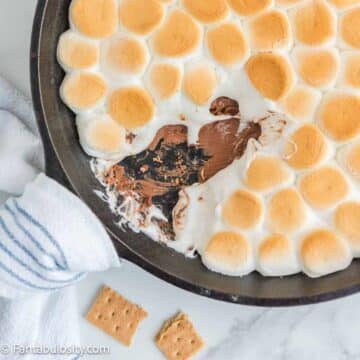 S'mores Dip in cast iron pan.
