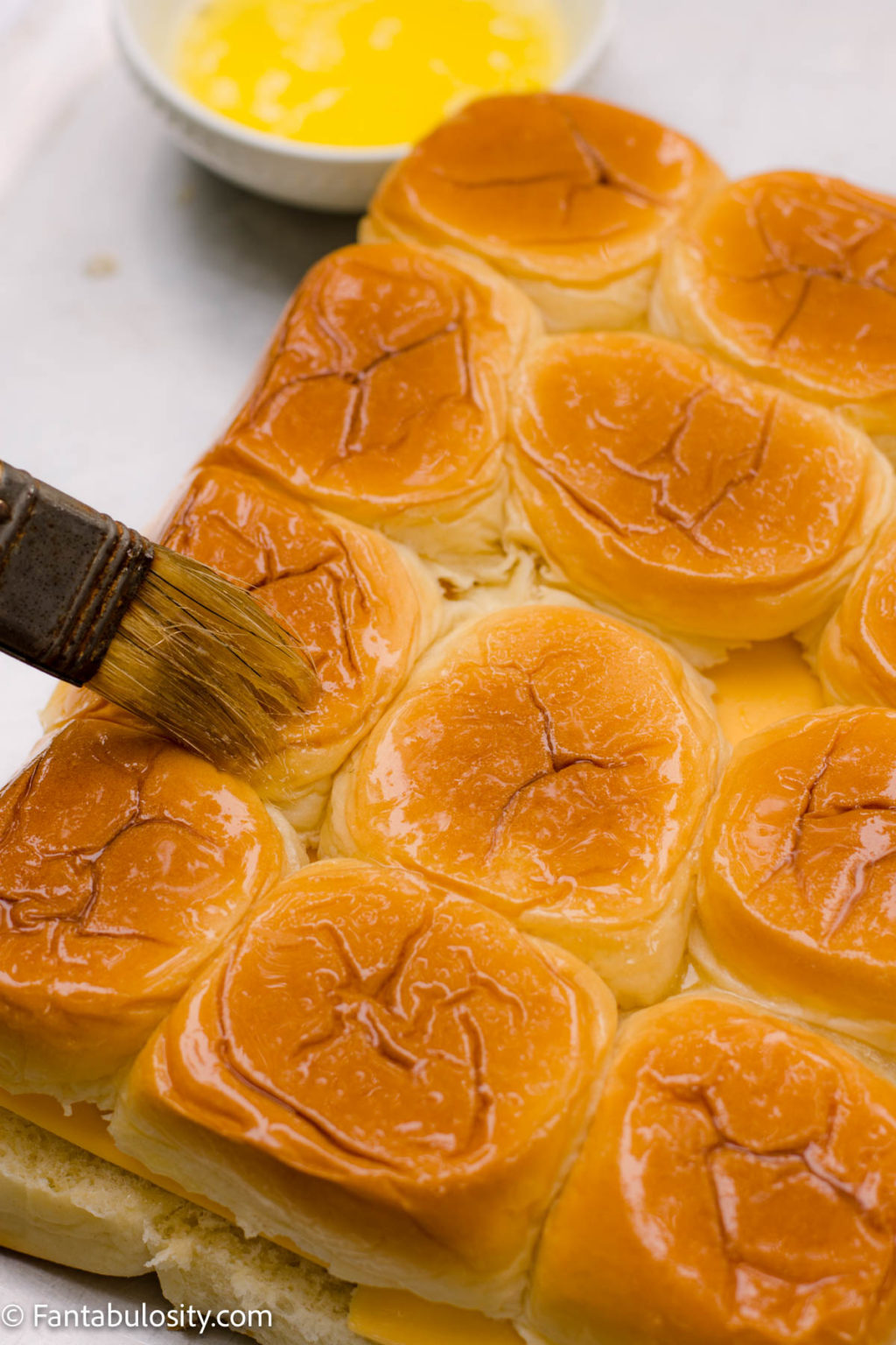 Easy Cheeseburger Sliders With Hawaiian Rolls - Fantabulosity